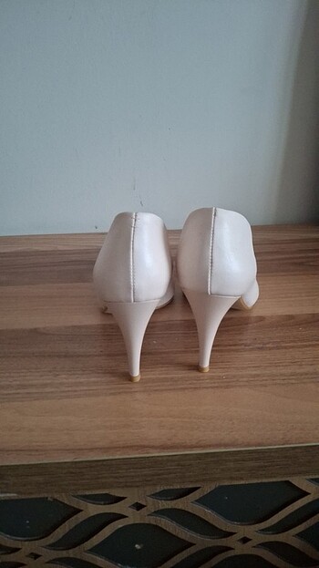 39 Beden Krem stiletto
