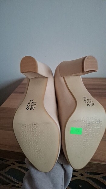 38 Beden Krem stiletto
