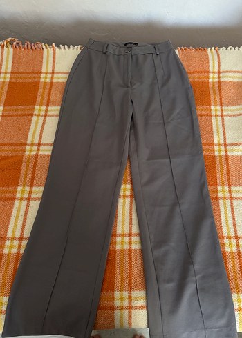 Trendyol & Milla Gri Kumaş Pantolon