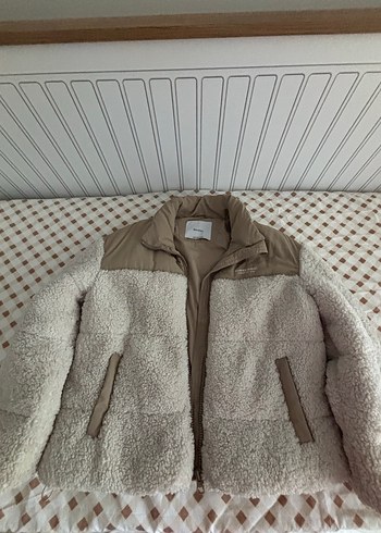 Bej Peluş Detaylı Mont - Görsel 2