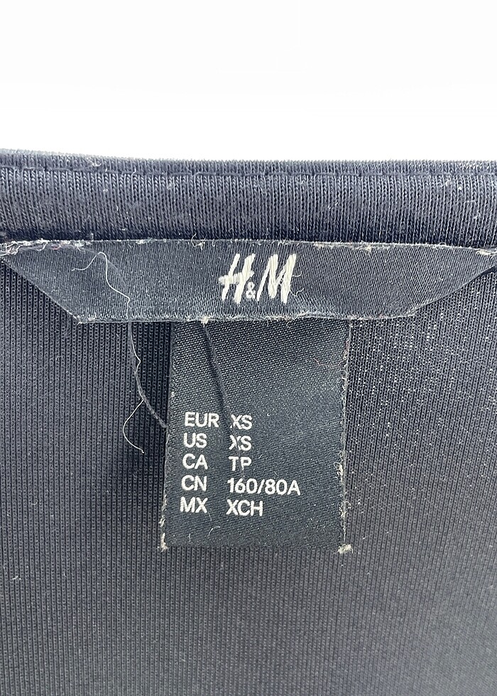 H&M T-shirt %70 İndirimli. - Görsel 4