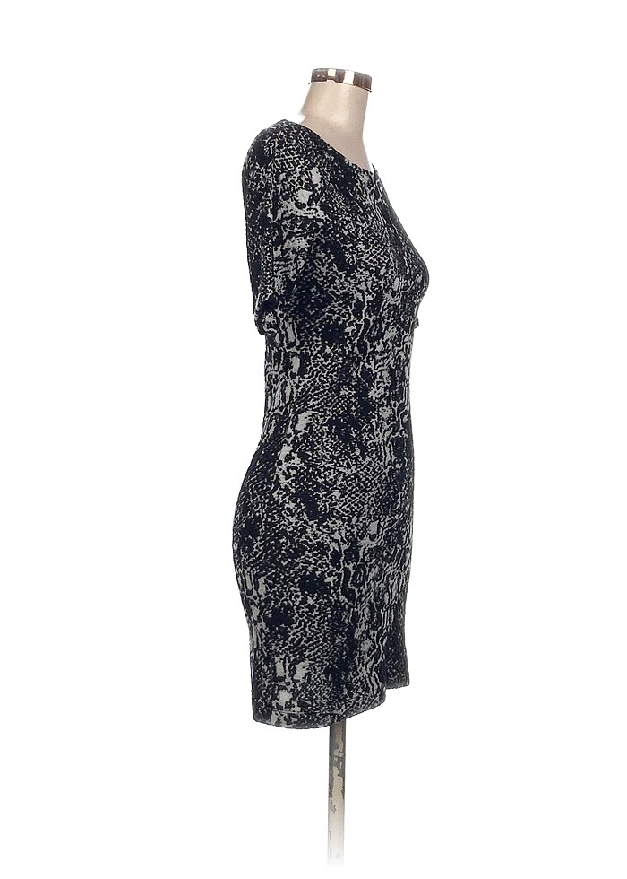 H&M Kısa Elbise %70 İndirimli. - Görsel 2