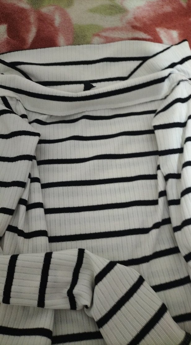 Kadın Beyaz Çizgili Triko Bluz - Görsel 4