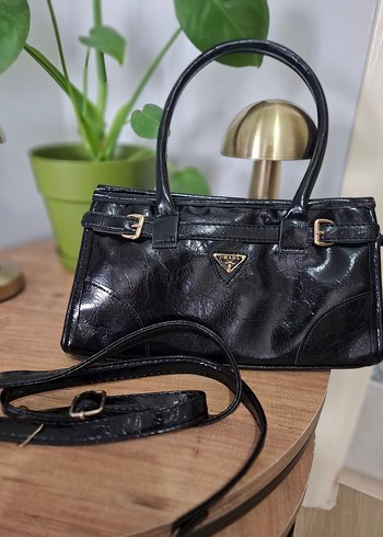 Prada Siyah Deri Yılan Desenli Kadın Çanta