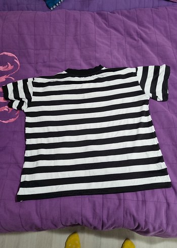 Siyah Beyaz Çizgili Tişört - Görsel 2