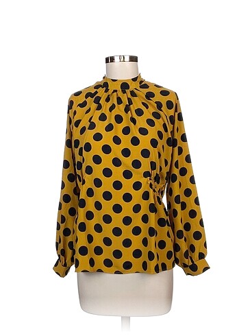 Zara Bluz %70 İndirimli.