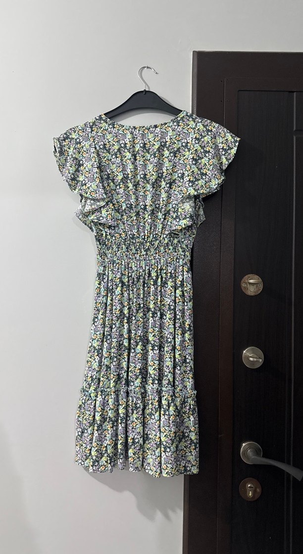 V Yaka Pileli elbise - Görsel 2