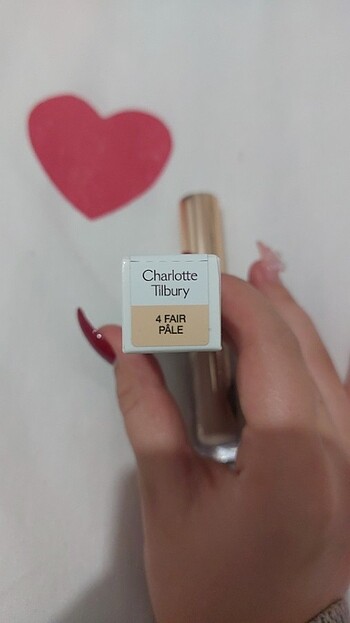 Sephora Charlotte Tilbury Beautiful Skin Radiant Concealer 