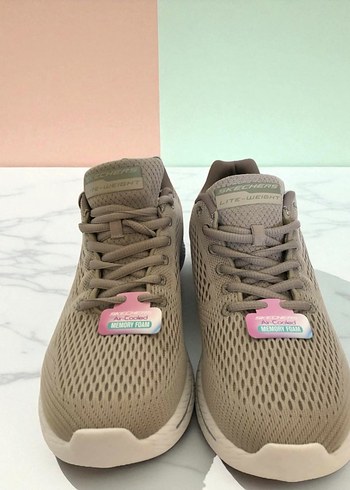 38,5 Beden Skechers Bej Kadın Spor Ayakkabı