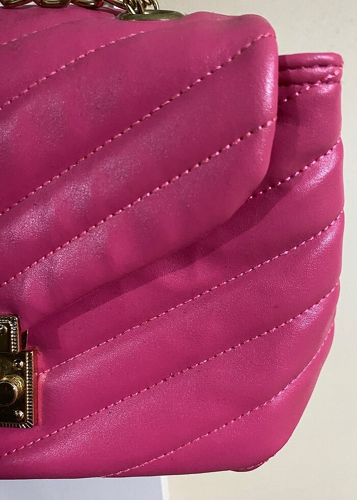 Kırmızı kol çantası - Görsel 2