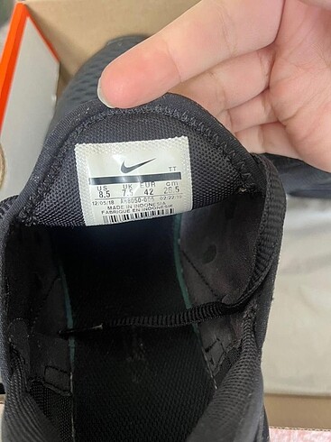 42 Beden Orijinal nike ayakkabı
