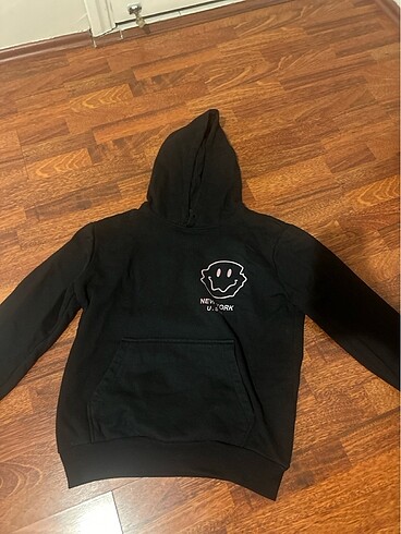 Siyah sweatshirt