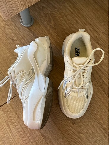 39 Beden Zara spor ayakkabı