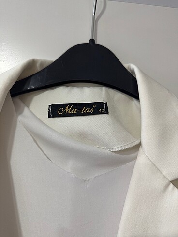 42 Beden Beyaz Blazer Ceket
