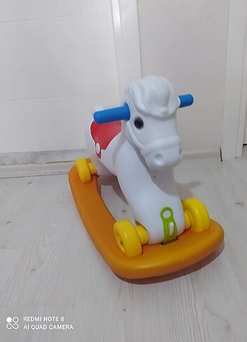 Sallanan Ve Binilebilen At