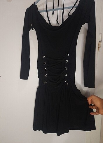Gotik tarz bi elbise minidir