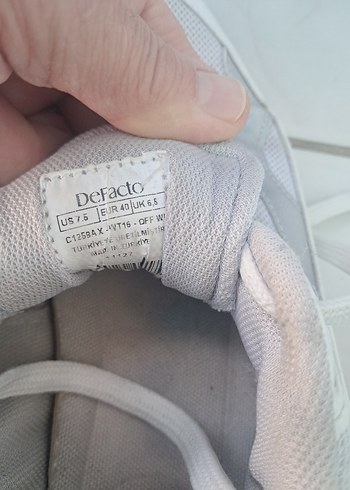 Beyaz Düz Taban Kadın Spor Ayakkabı - Görsel 4