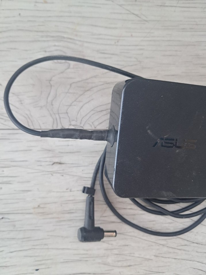 ASUS Dizüstü Şarj Cihazı 19v 3.42 Amp - Görsel 2