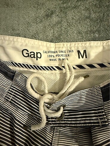 Orijinal Gap içi fileli deniz şortu çizgili erkek mayo - Görsel 2