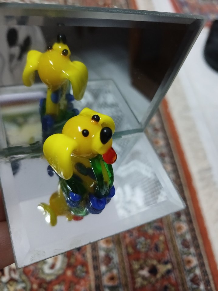 el yapımı  Sarı Cam Köpek Figürü - Görsel 2