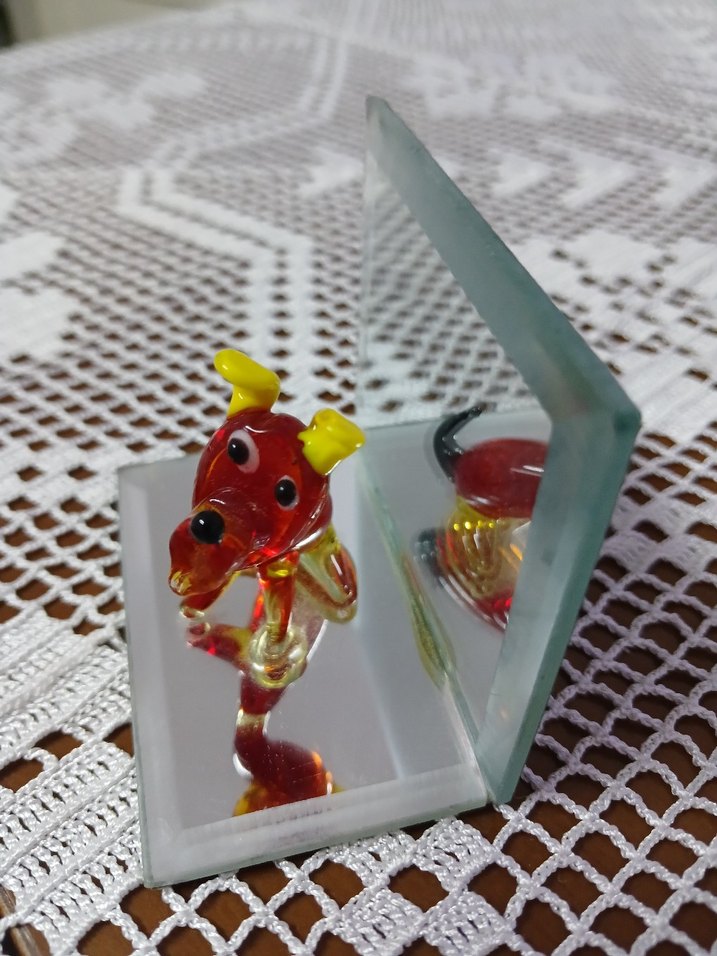 Cam köpek Figürü - Görsel 3