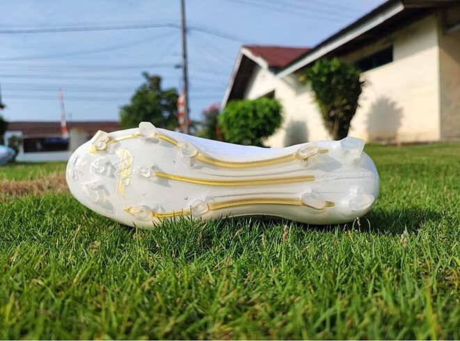 43 Beden ADİDAS F50 ELITE FG METALIK GOLD KRAMPON
