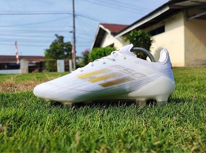 43 Beden beyaz Renk ADİDAS F50 ELITE FG METALIK GOLD KRAMPON