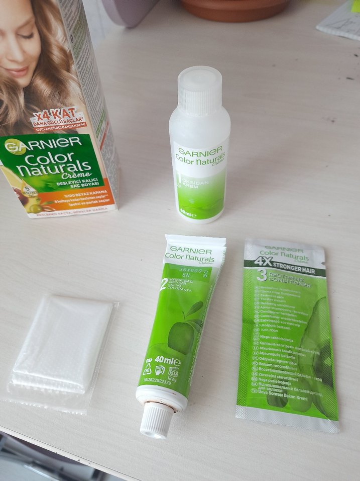 Garnier Color Naturals Saç Boyası 8N Açık Kumral - Görsel 2
