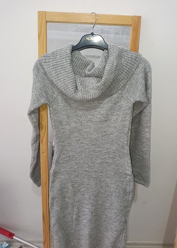 Gri Uzun Kollu Yüksek Yakalı Triko elbise - Görsel 4