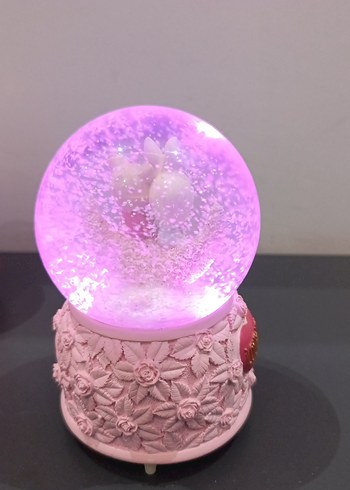 Pembe Çiçek Desenli Kar Küresi Biblosu - Görsel 3