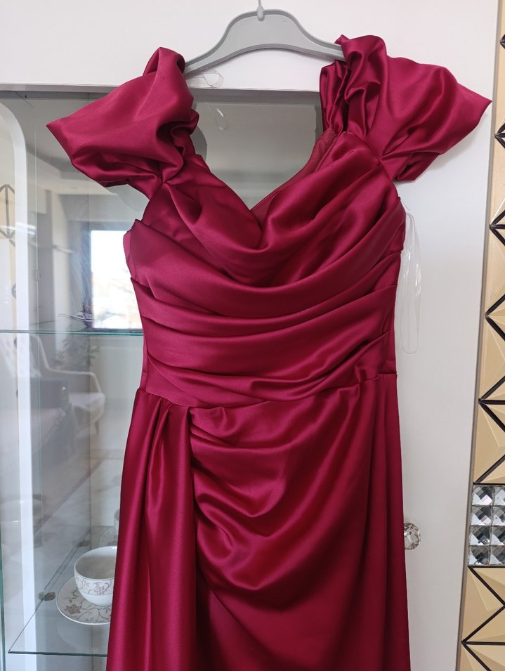 Kırmızı Drapeli Uzun Abiye Elbise - Görsel 2