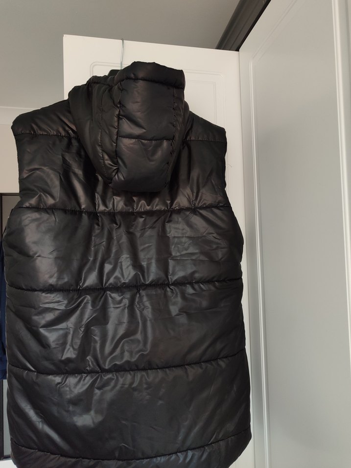 Siyah Deri Kapitone Kolsuz Midi Yelek - Görsel 3