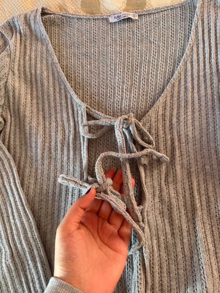 Gri V Yaka Triko Kadın Hırka - Görsel 2