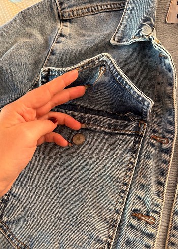 Düğmeli Kısa Kollu Denim Ceket - Görsel 2