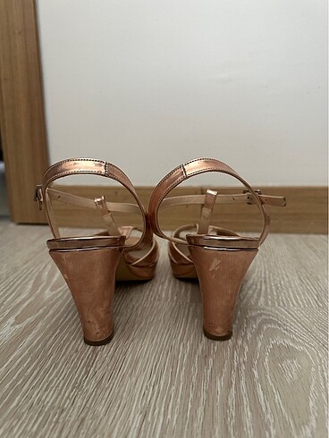 39 Beden çeşitli Renk Rose gold parlak kısa topuklu