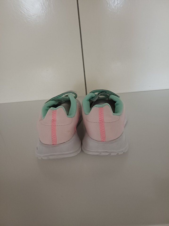 Kız Çocuk Gri Cırt Cırtlı Spor Ayakkabı - Görsel 3