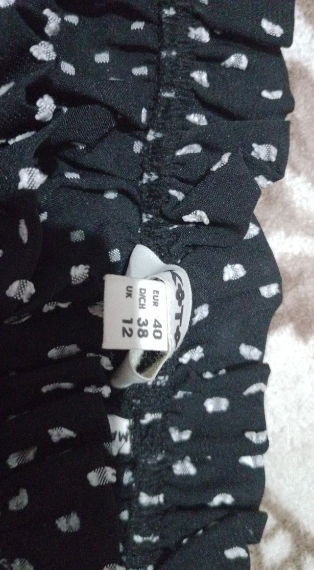 Puantiyeli Fırfırlı Siyah Mini Bluz - Görsel 2