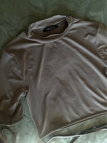 Trendyol & Milla Gri Crop Üst