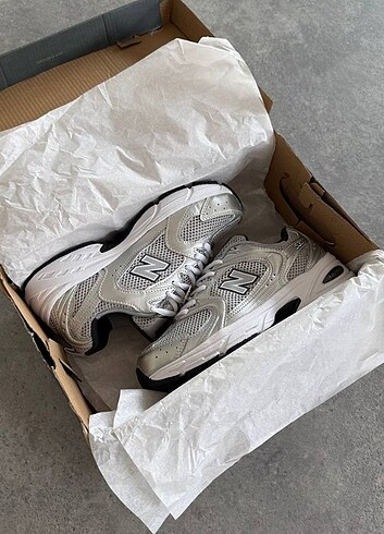 New Balance 530