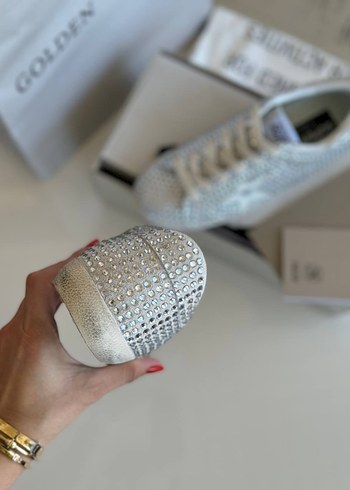Golden Goose Deluxe Golden Goose Deluxe Beyaz Taşlı Kadın Spor Ayakkabı