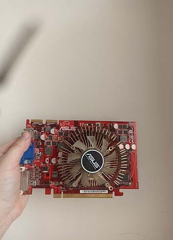 HD 4670 1GB 128 BİT EKRAN KARTI 