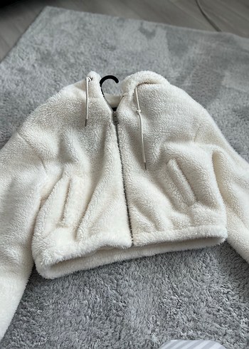Kapüşonlu Beyaz Kadın Peluş Ceket - Görsel 2