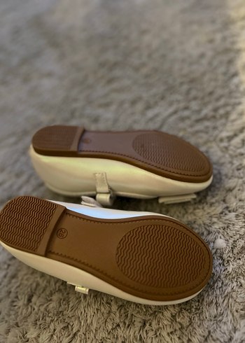 Kız Çocuk Beyaz Fiyonklu Babet Ayakkabı - Görsel 2