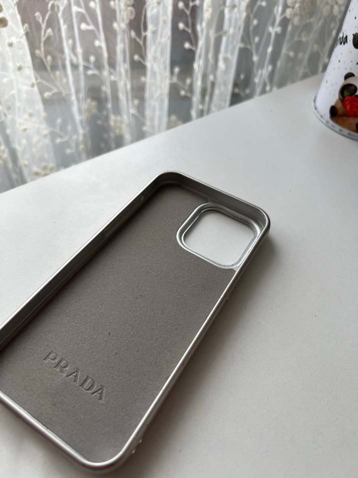 Gri Parlak Taşlı Prada Telefon Kılıfı - Görsel 2