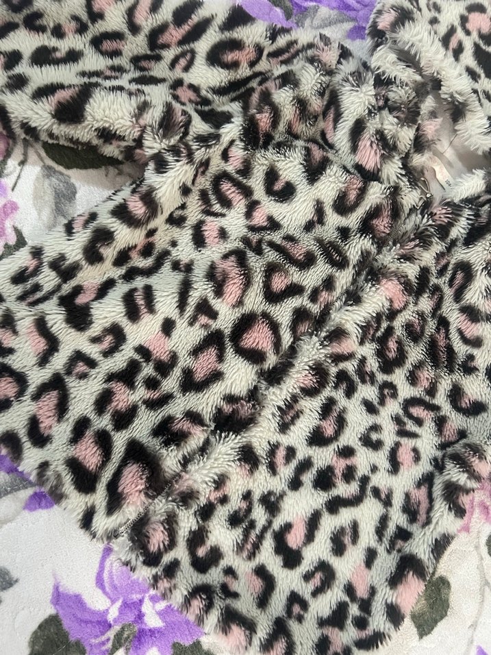 Kız Çocuk Leopar Desenli Bornoz - Görsel 2