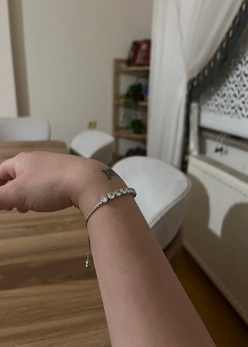 Beyaz Payetli Minimalist Bileklik Çelik - Görsel 2