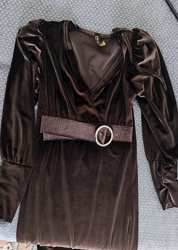 sıfır uzun kadife elbise - Görsel 2