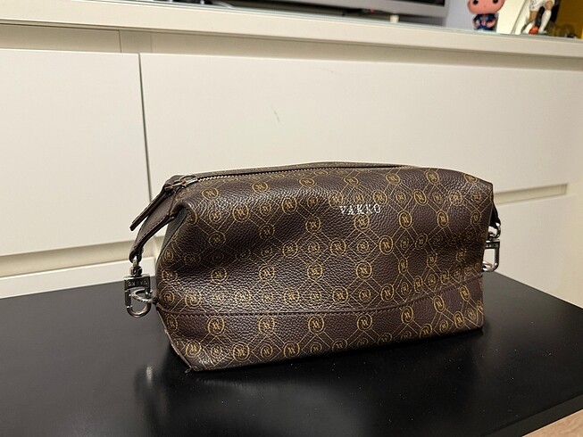 Vakko Monogram Unisex