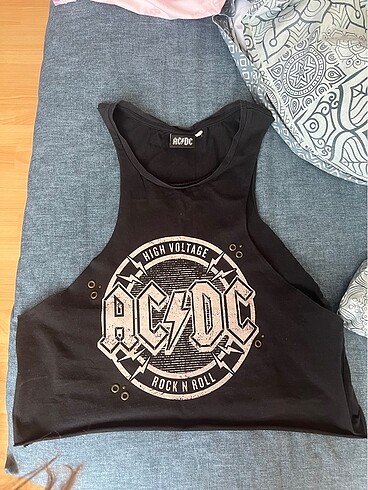 xs Beden siyah Renk acdc crop