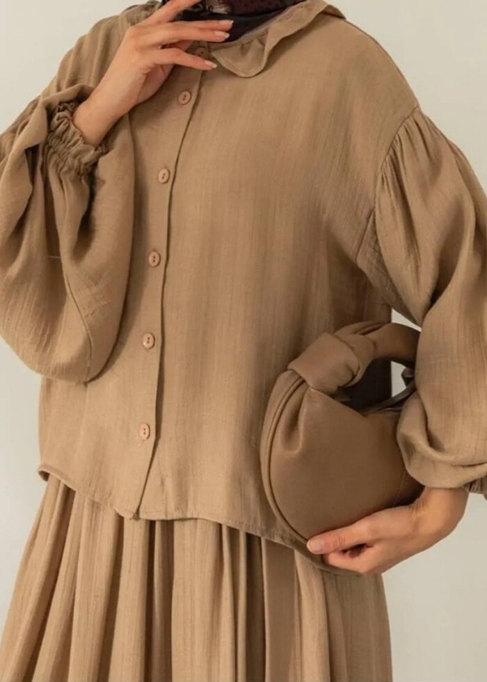 Tesettür oversize düğme detaylı etekli takım - Görsel 4